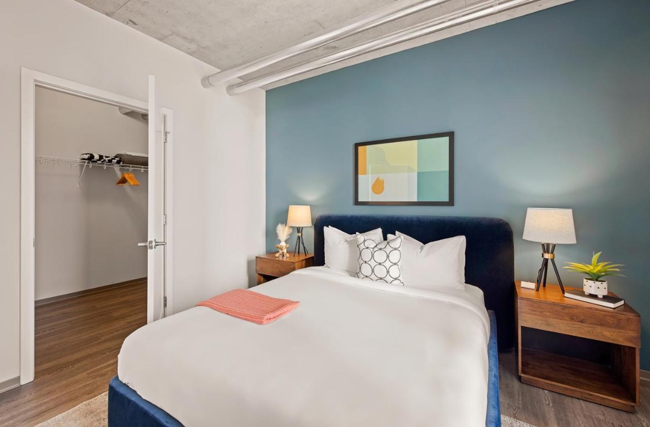 Placemakr Premier Sobro Nashville Eksteriør bilde A bedroom at the Hotel Valencia