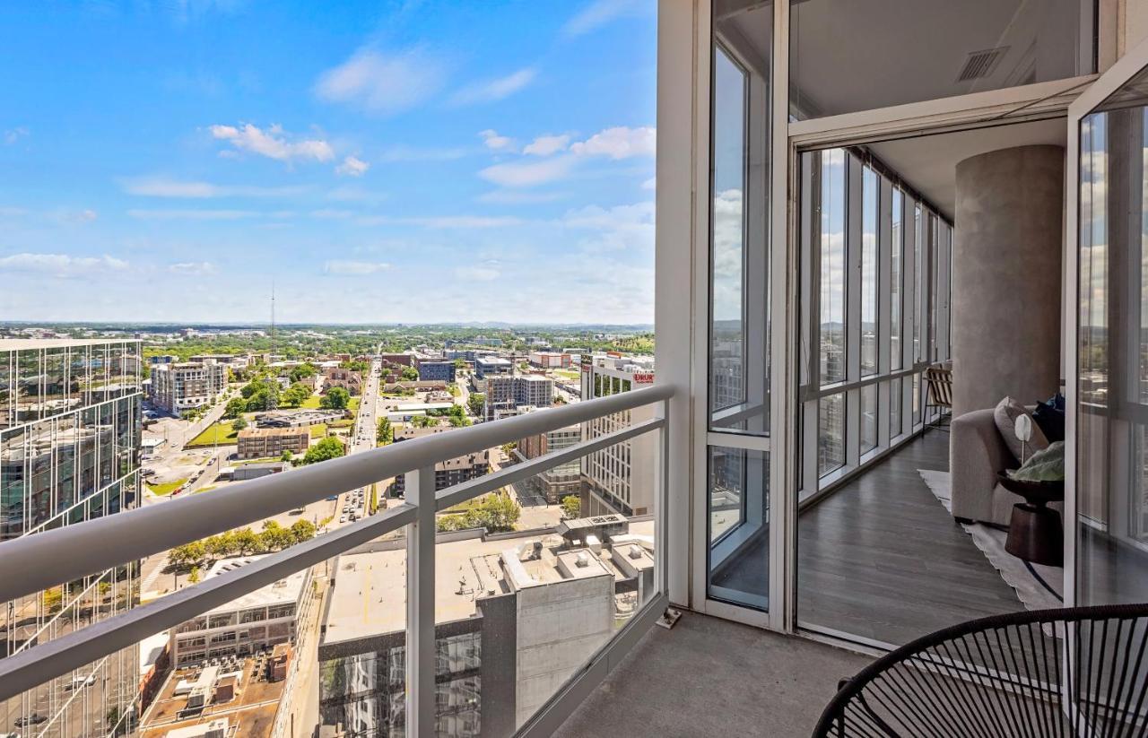 Placemakr Premier Sobro Nashville Eksteriør bilde View from a balcony