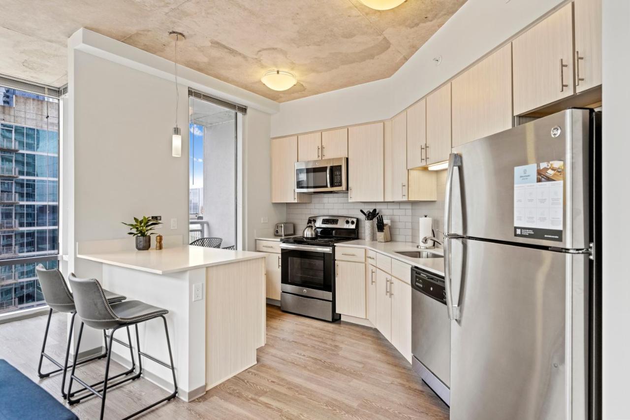 Placemakr Premier Sobro Nashville Eksteriør bilde A kitchen in a typical apartment